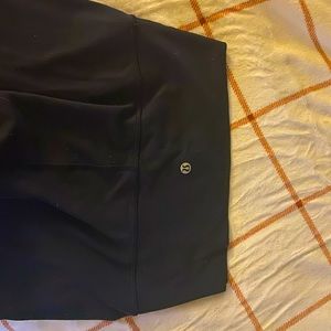 Black wunder under lulu leggings